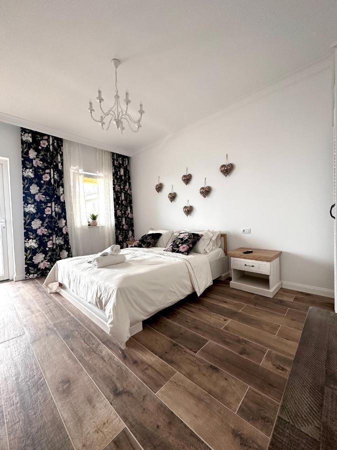 Bed and Breakfast Alma Rezidence Турда Экстерьер фото